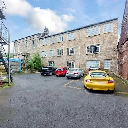 Lovely 1 Bed Sleeps 4 Apartment *